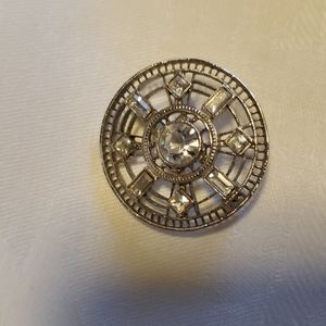 Faux diamond pin